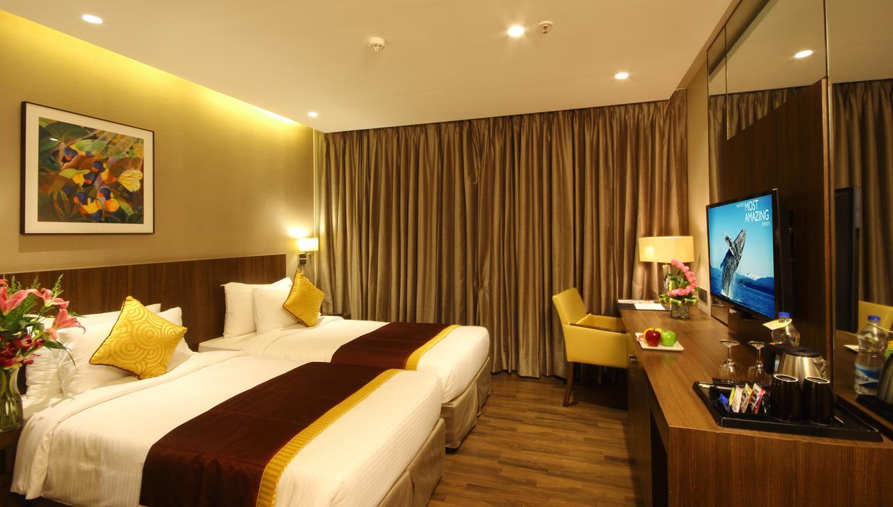 Hotel Fidalgo Pune Exterior foto